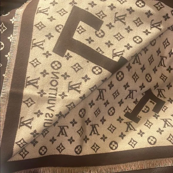 Louis Vuitton Brown and Cream Monogram Scarf